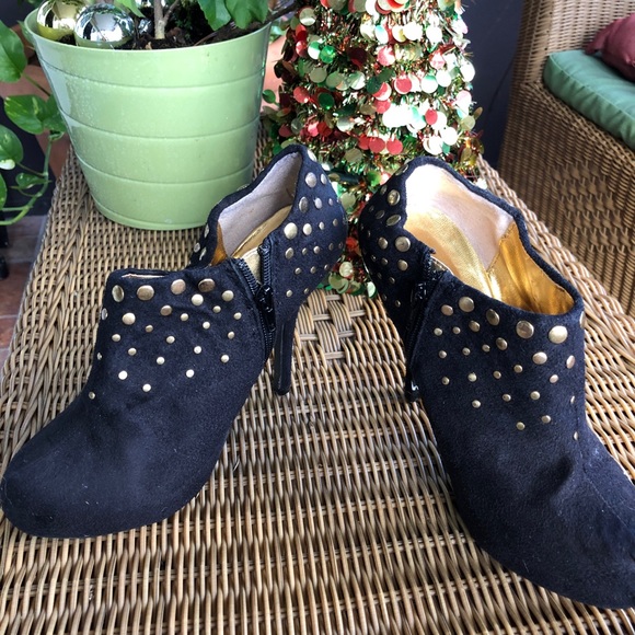 Platform booties - Picture 2 of 4